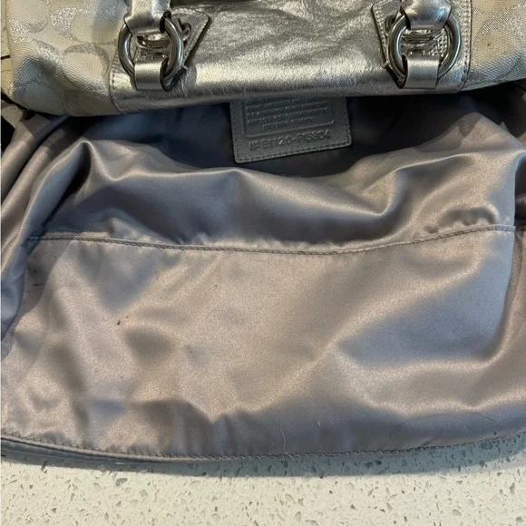 Coach handbag - Picture 15 of 16